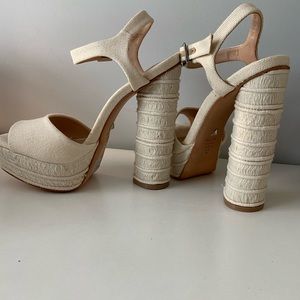Schutz-Jane platform (NEVER WORN)